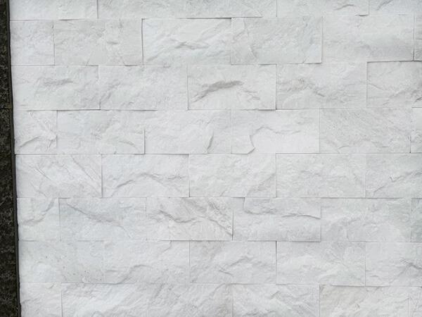 Плитка мармурова біла Split Face